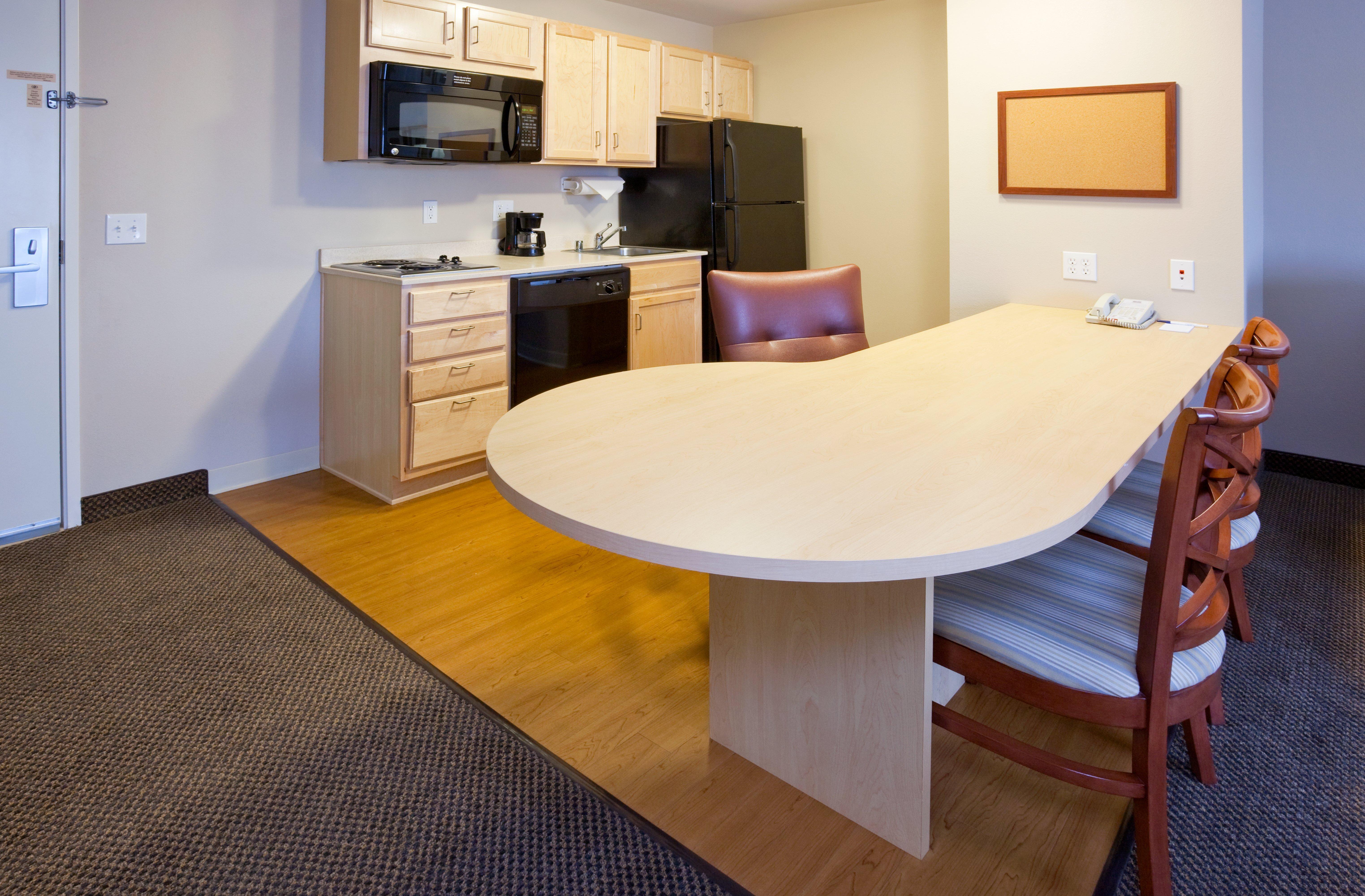 Candlewood Suites Milwaukee Brown Deer, An Ihg Hotel Exterior foto