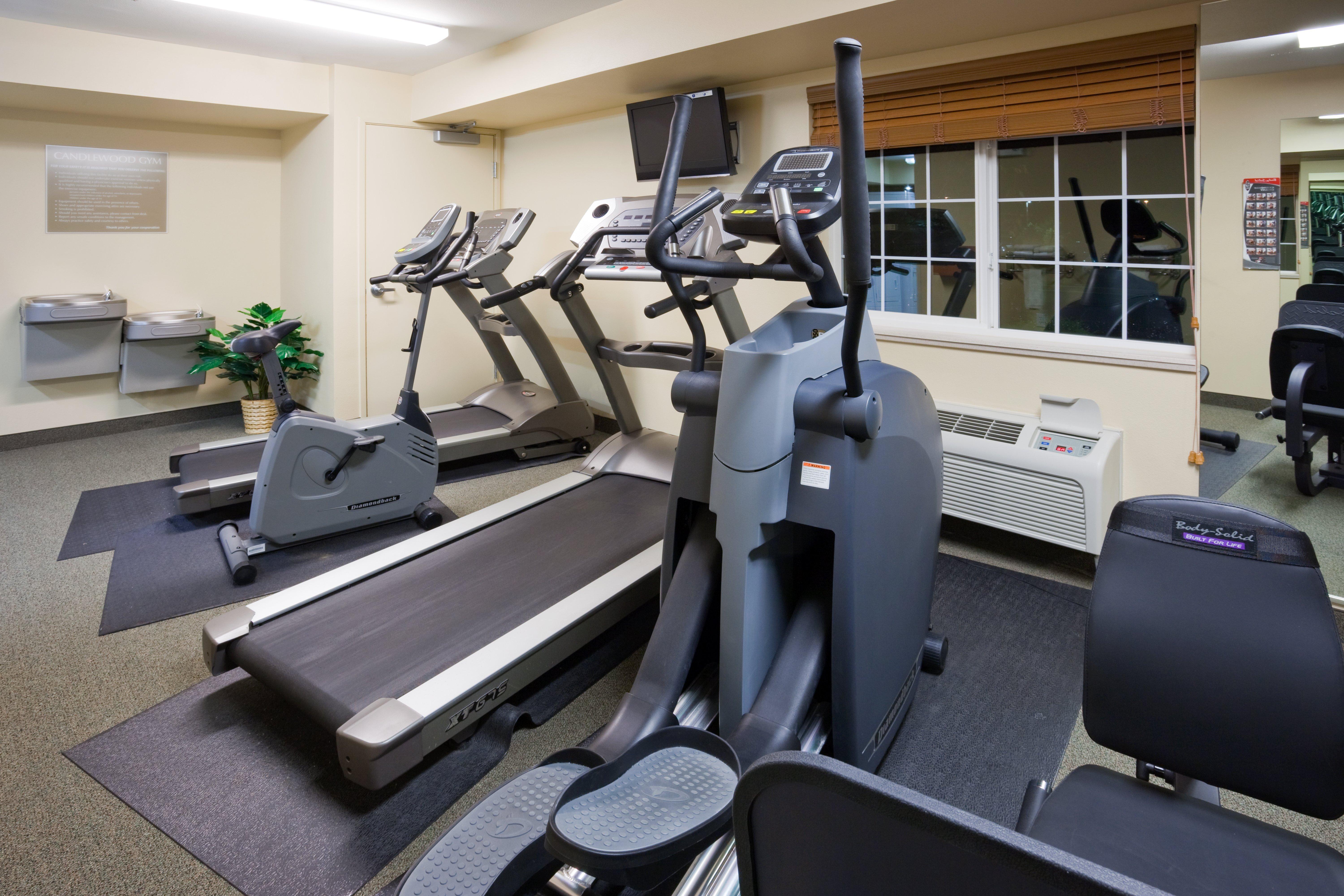 Candlewood Suites Milwaukee Brown Deer, An Ihg Hotel Exterior foto