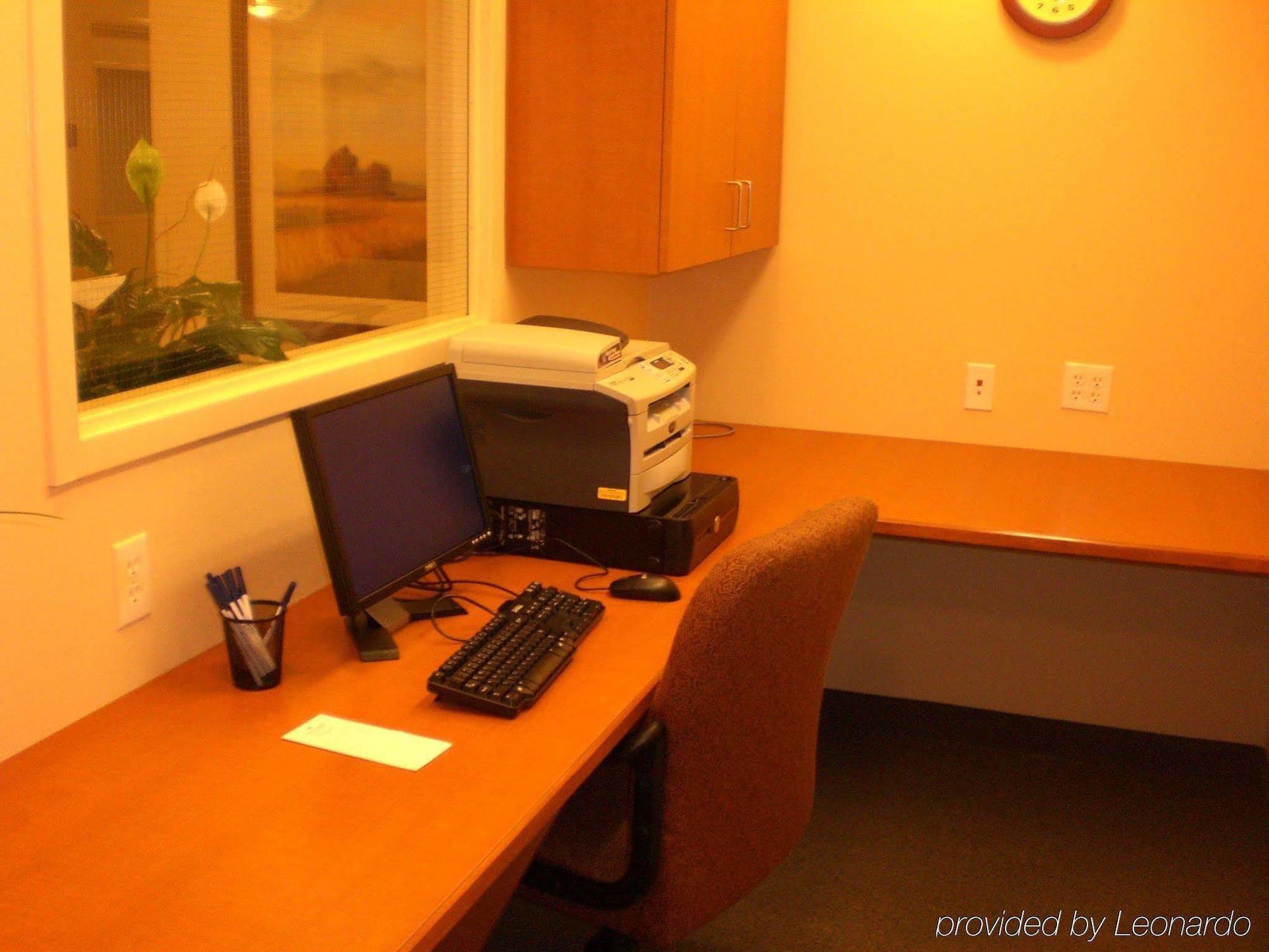 Candlewood Suites Milwaukee Brown Deer, An Ihg Hotel Facilidades foto